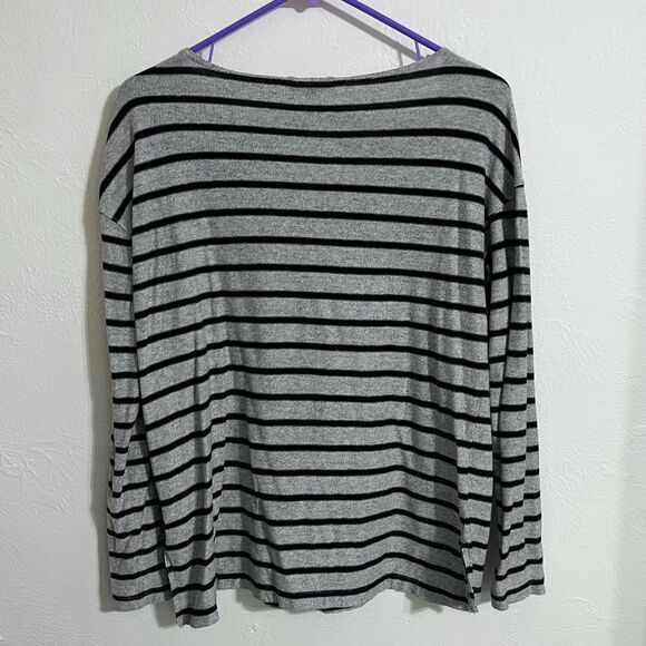 J. Crew black and gray deck stripe lightweight oversized knit top, size XXS - Picture 2 of 5